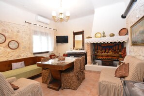 Casa | Tabla de planchar con plancha y wifi gratis