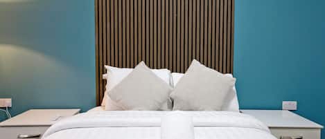 Apartment, 3 Bedrooms | Iron/ironing board, free WiFi