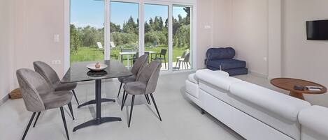 SERENITY LUXURY VILLA | Living area
