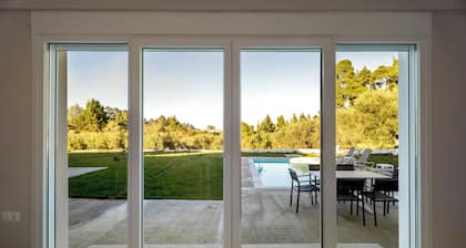 EIGHT OLIVES LUXURY VILLA