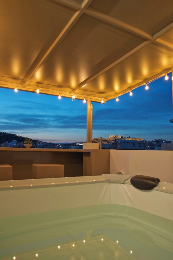 Bain à remous extérieur
