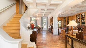 Nhà, có phòng tắm riêng (Privatisation ) | Lounge