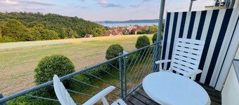 Superior apartment with lake view