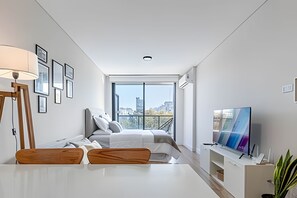 1 chambre, fer et planche à repasser, accès Internet, draps fournis