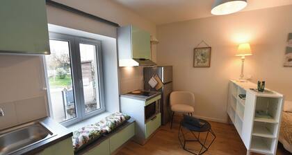 HERISSON La Source de riviĂšre, calme oĂč le style moderne rencontre le confort.