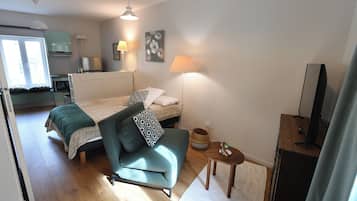 1 bedroom, iron/ironing board, WiFi, bed sheets