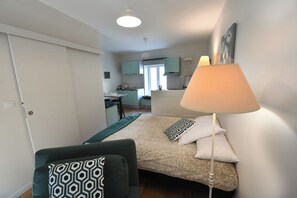 1 bedroom, iron/ironing board, WiFi, bed sheets
