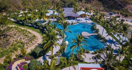 Casa Puerto BahĂa Ocean View Pool and gym
