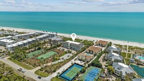 Exterior - Beachfront Bliss Awaits: Discover Your Newly Remodeled Sanibel Island Escape (Sanibel)