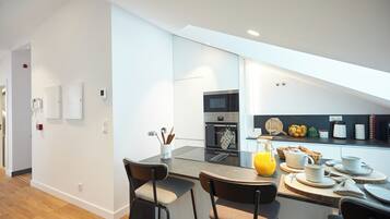 Superior Apartment, 2 Bedrooms | Private kitchen | Fridge, microwave, oven, stovetop