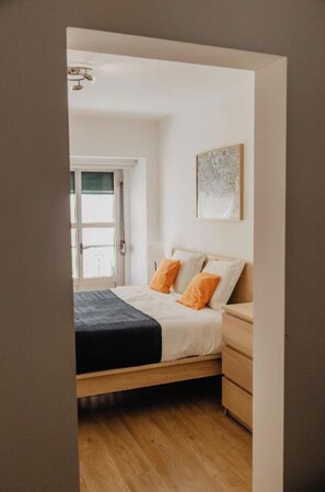 1 chambre, fer et planche à repasser, Wi-Fi, draps fournis