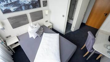 Comfort-Einzelzimmer | Schreibtisch, Bügeleisen/Bügelbrett, kostenloses WLAN
