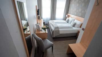 Classic Double Room | Desk, iron/ironing board, free WiFi