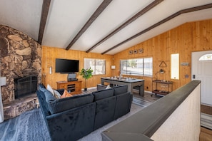 Living area - Moonridge Villa, BBQ, Spa, Wood Fireplace (Big Bear)