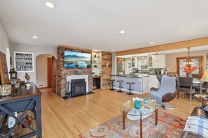 TV connectée, cheminée