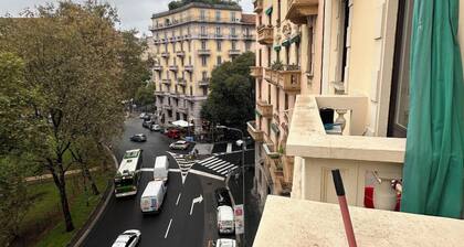 Elegant apartment with terrace in Piola area - central location in Milan