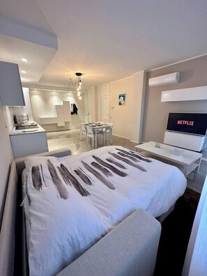 1 chambre, fer et planche à repasser, Wi-Fi, draps fournis