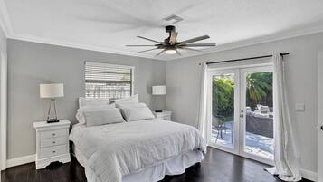 2 bedrooms, desk, iron/ironing board, travel crib