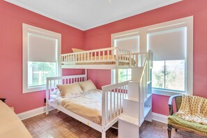 3 chambres, fer et planche Ă repasser, Wi-Fi, draps fournis