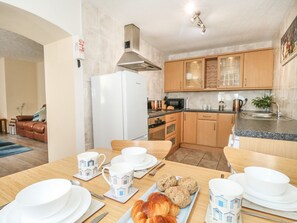 Oppvaskmaskin og kjøkkenutstyr