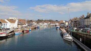 Cottage | Marina