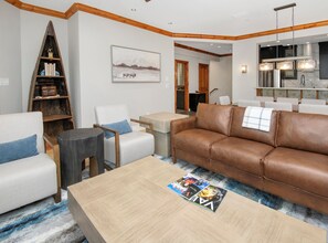 智能电视、壁炉