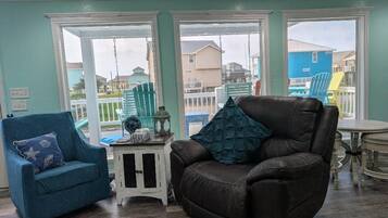 Smart TV, DVD player