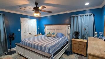 3 bedrooms, iron/ironing board, travel crib, free WiFi