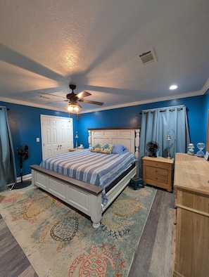 3 habitaciones, cuna de viaje, wifi y ropa de cama