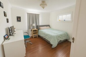 2 quartos, ferros/tábuas de passar roupa, Wi-Fi, roupa de cama