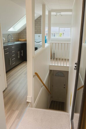 Interior - Quaint Attic Suite w/ Heated Pool (Year-Round) (Victoria)