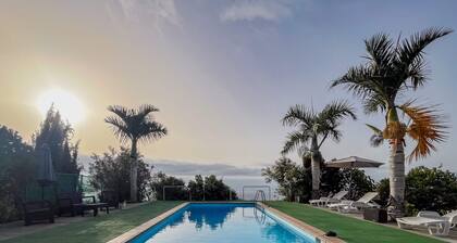 Lightbooking Luymar 2 BR Villa de Mazo con piscina