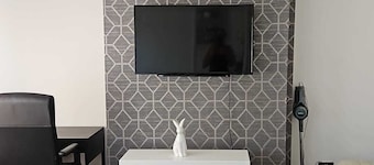 Double room in charming house. Secured with WiFi in Meden Vale, Mansfield.