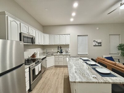 Washington Park Retreat | Free Parking | OTR