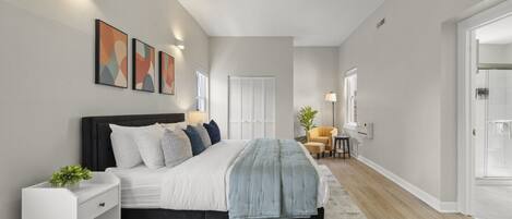 3 bedrooms, desk, iron/ironing board, WiFi