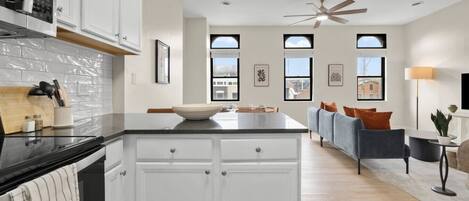 Fridge, microwave, oven, stovetop