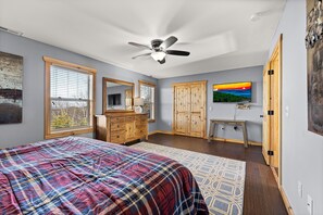 2 bedrooms, iron/ironing board, bed sheets