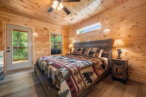 1 bedroom, iron/ironing board, free WiFi, bed sheets - Dog Friendly Cabin*Lofted Game Area*Seasonal Resort Pool (SEVIERVILLE)