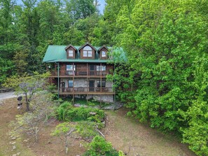 Exterior - Beside the Bears by Eden Crest (Sevierville)