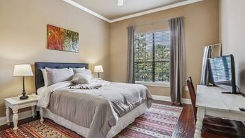 1 bedroom, iron/ironing board, free WiFi, bed sheets