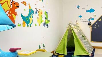 Cots/infant beds