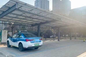 Free self-parking - Jinling Shenzhou Hotel (Lianyungang)