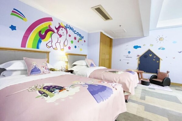 Cots/infant beds