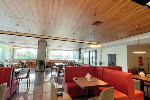 Jinling Shenzhou Hotel