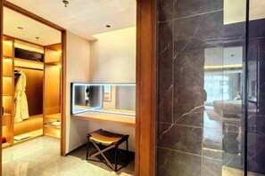 Cribs/infant beds - Jinling Shenzhou Hotel (Lianyungang)