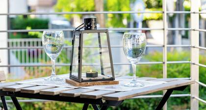 Charming Two Bedroom Private Apartment