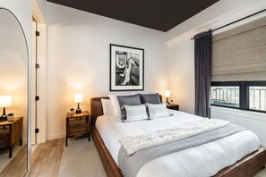 3 Schlafzimmer, Schreibtisch, Bügeleisen/Bügelbrett, WLAN