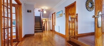 Red Brick House Rosses Point - Panoramic Sea Views