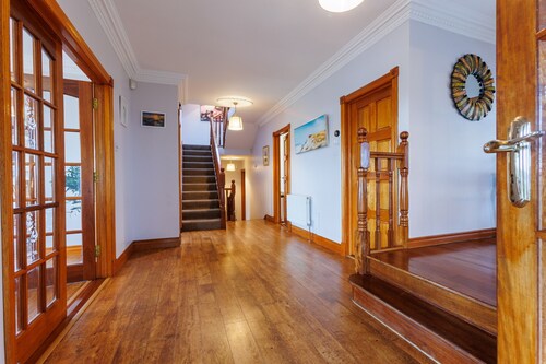 Red Brick House Rosses Point - Panoramic Sea Views