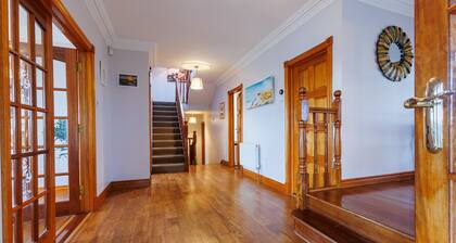 Red Brick House Rosses Point - Panoramic Sea Views